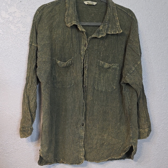 Yeti Green Textured Button-Down Shirt - Picture 1 of 4